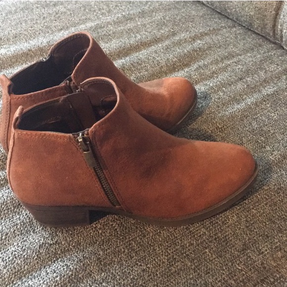 Carlos Santana womens 7.5 brown ankle boots - Picture 3 of 4